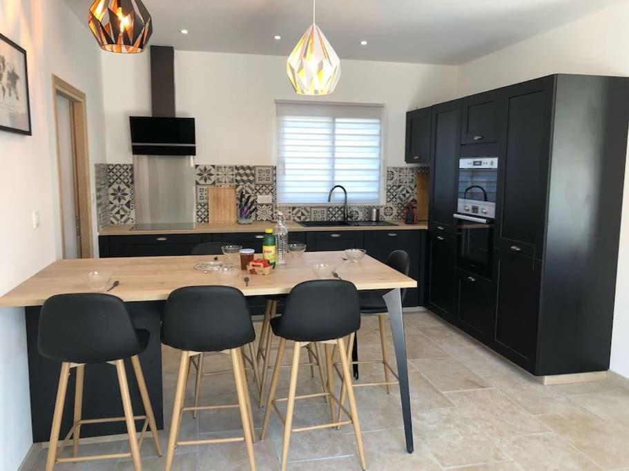 Superbe Villa Neuve A 5 Mn Du Centre Saint-Rémy-de-Provence Exteriör bild