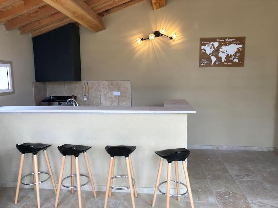Superbe Villa Neuve A 5 Mn Du Centre Saint-Rémy-de-Provence Exteriör bild
